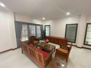 For rent 4 ベッドルーム house in Watthana, Bangkok
