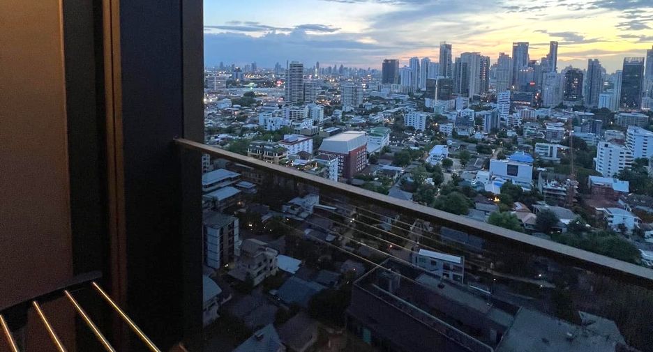 À louer 1 chambre condo à Khlong Toei, Bangkok