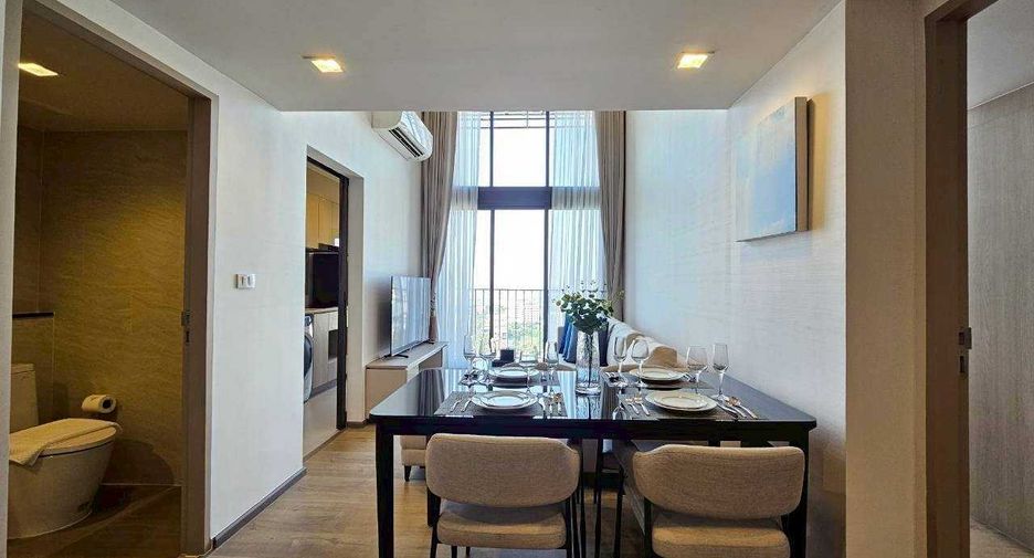 For rent 2 bedrooms condo in Phra Khanong, Bangkok