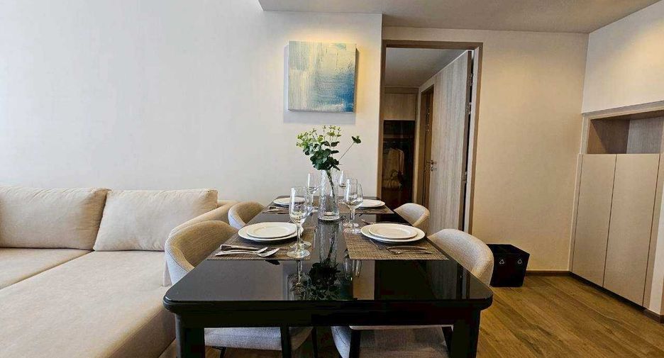 For rent 2 bedrooms condo in Phra Khanong, Bangkok