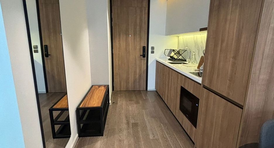 For rent 1 bed condo in Khlong Toei, Bangkok