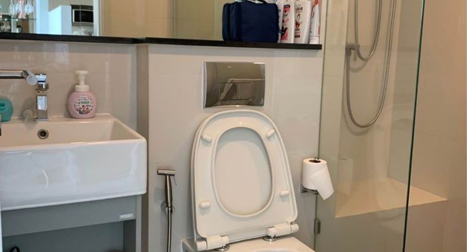 Condo en alquiler de 1 habitaciones en Sathon, Bangkok