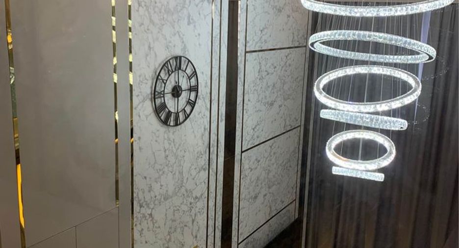 Condo en alquiler de 1 habitaciones en Sathon, Bangkok