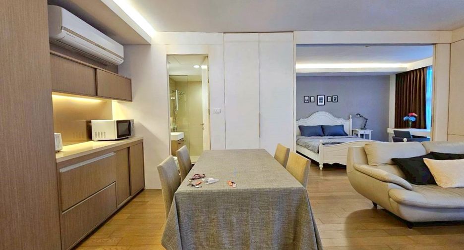 For rent 1 bed condo in Khlong Toei, Bangkok