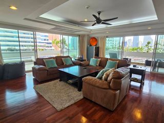 For rent 4 ベッドルーム condo in Watthana, Bangkok