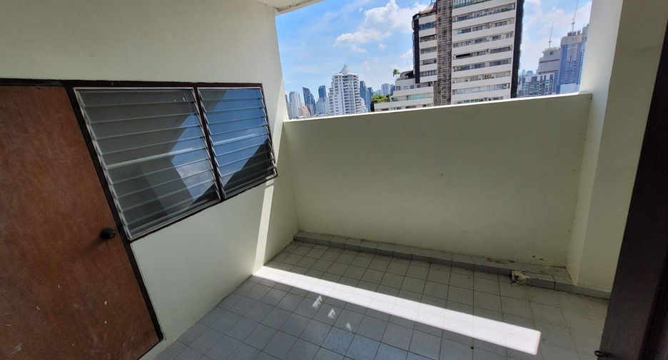 For rent 5 ベッドルーム condo in Watthana, Bangkok