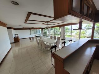 ให้เช่า 5 ห้องนอน คอนโด ใน วัฒนา, กรุงเทพฯ