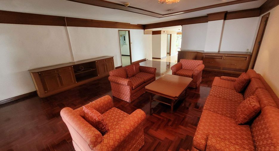 For rent 5 ベッドルーム condo in Watthana, Bangkok