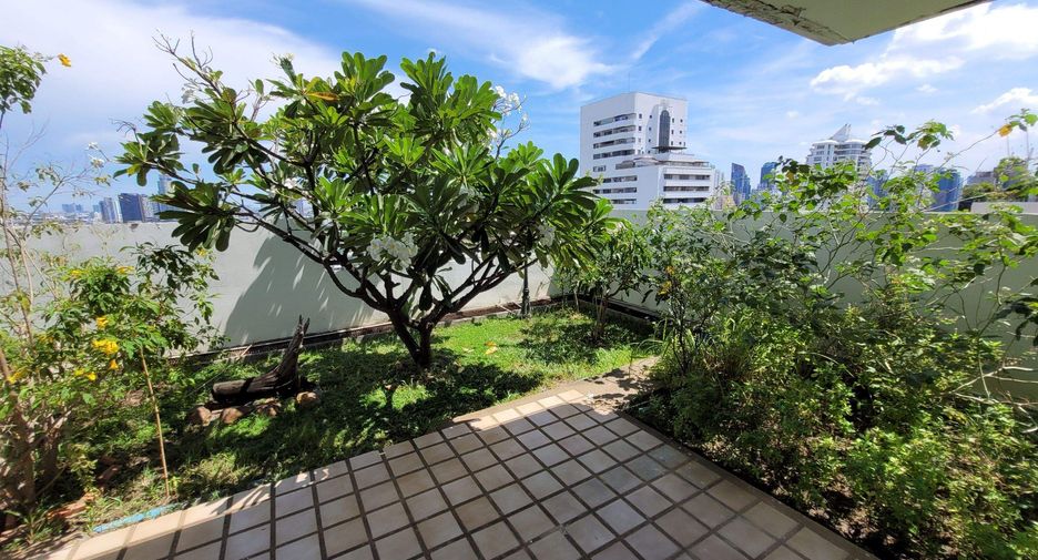 For rent 5 ベッドルーム condo in Watthana, Bangkok