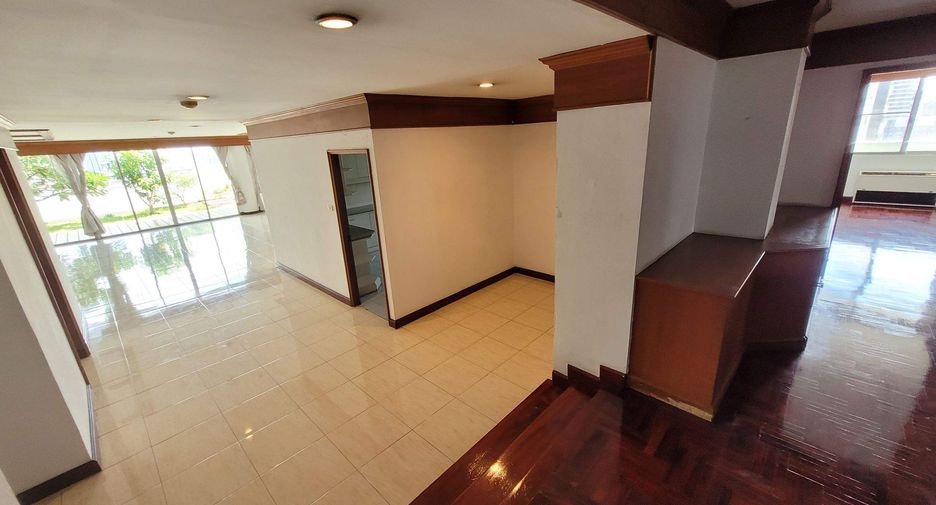 For rent 5 ベッドルーム condo in Watthana, Bangkok