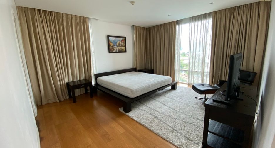 For rent 3 ベッドルーム condo in Khlong Toei, Bangkok