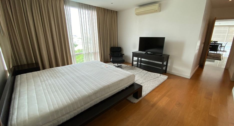 For rent 3 ベッドルーム condo in Khlong Toei, Bangkok