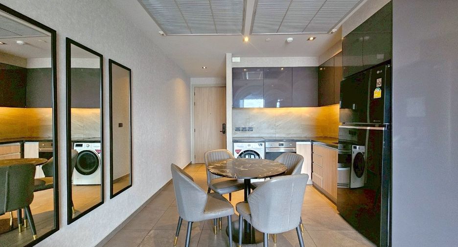 For rent 2 bedrooms condo in Watthana, Bangkok