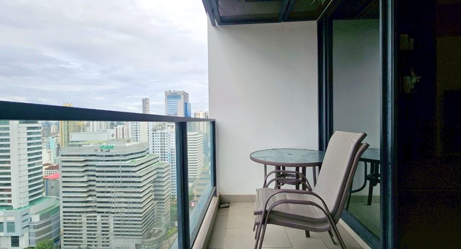 For rent 2 bedrooms condo in Watthana, Bangkok