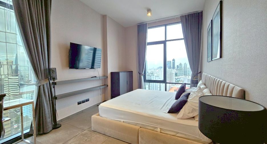 For rent 2 bedrooms condo in Watthana, Bangkok