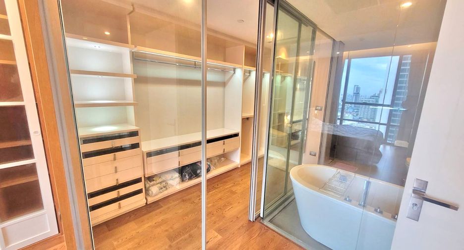 For rent 2 bedrooms condo in Sathon, Bangkok