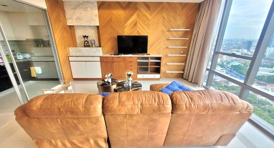For rent 2 bedrooms condo in Sathon, Bangkok
