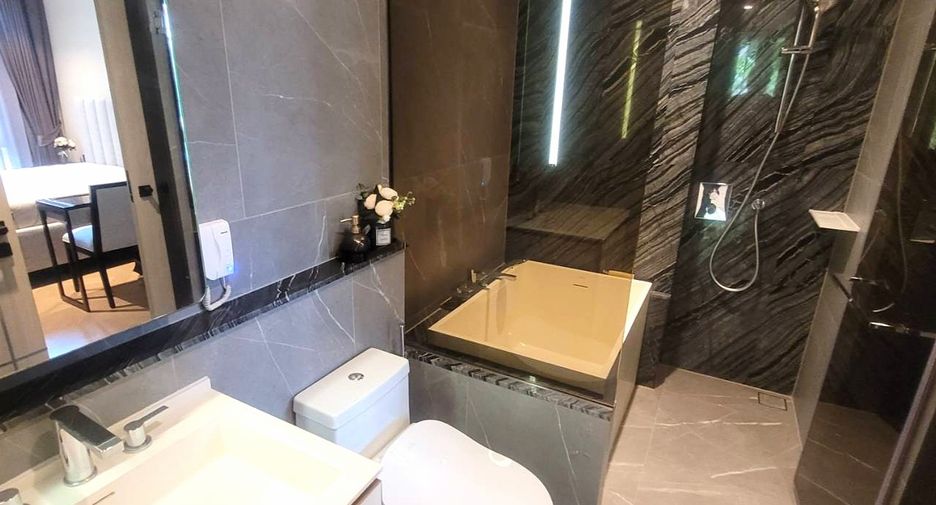 For rent 1 bed condo in Watthana, Bangkok
