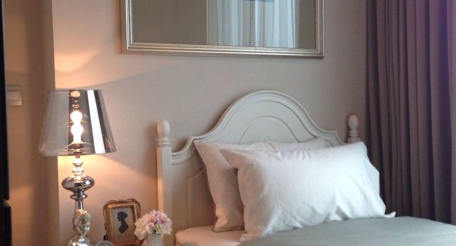For rent 2 bedrooms condo in Khlong Toei, Bangkok