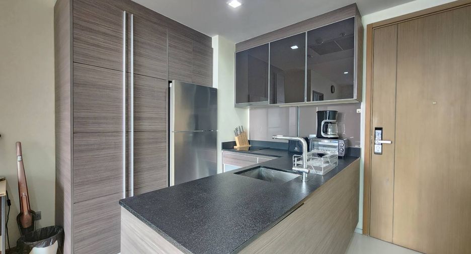 For rent 1 bed condo in Khlong Toei, Bangkok