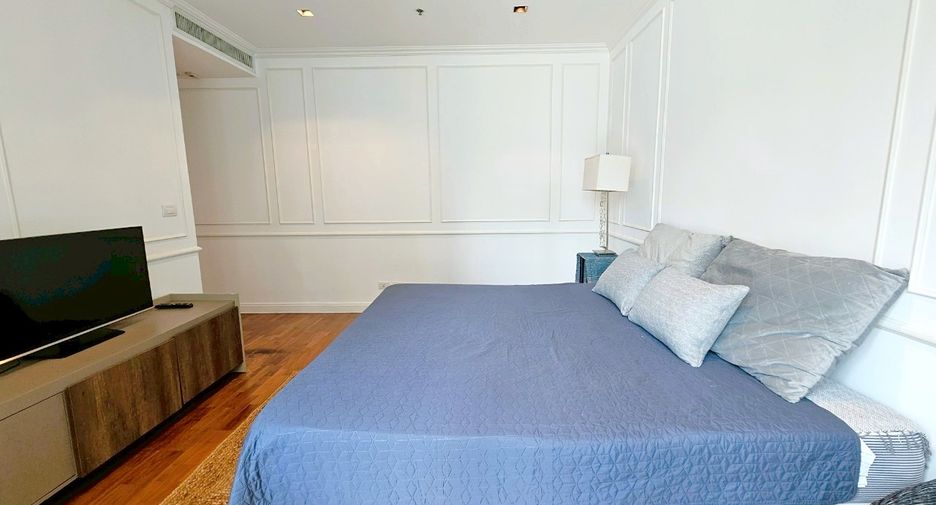 For rent and for sale 2 bedrooms condo in Pathum Wan, Bangkok