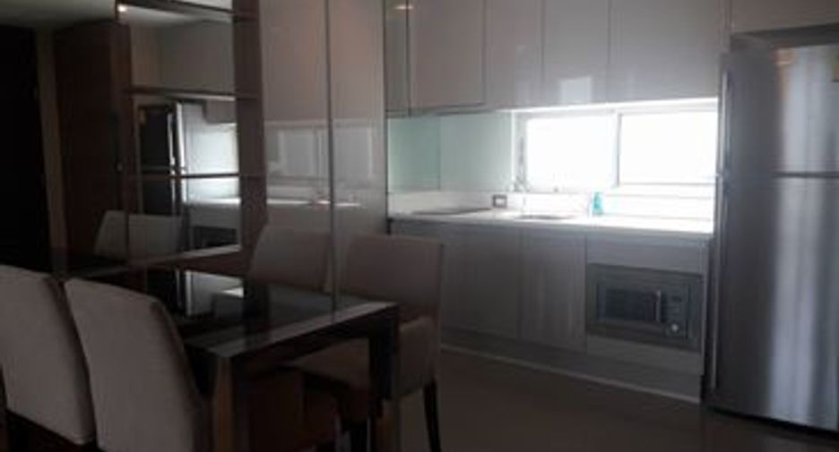 For rent 2 bedrooms condo in Watthana, Bangkok
