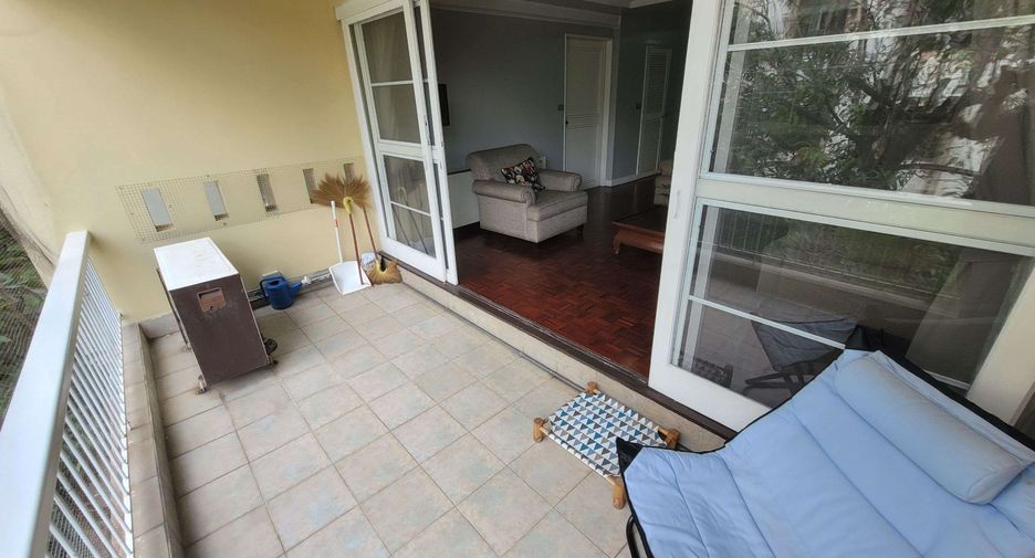 For rent 3 bedrooms condo in Watthana, Bangkok