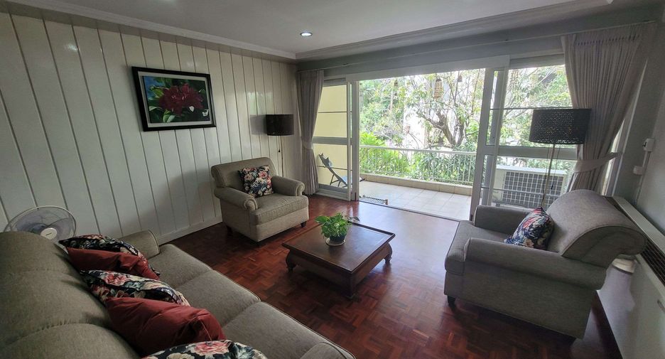 For rent 3 bedrooms condo in Watthana, Bangkok