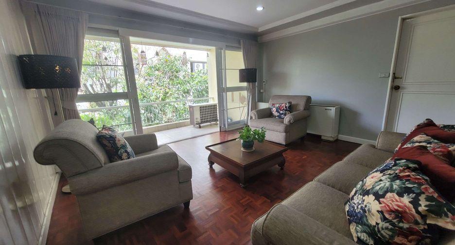 For rent 3 bedrooms condo in Watthana, Bangkok