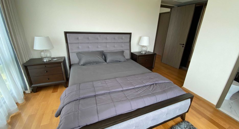 For rent 2 bedrooms condo in Khlong Toei, Bangkok