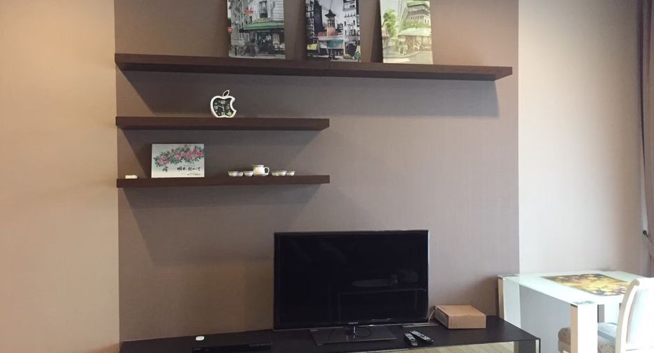 For rent 2 bedrooms condo in Khlong Toei, Bangkok
