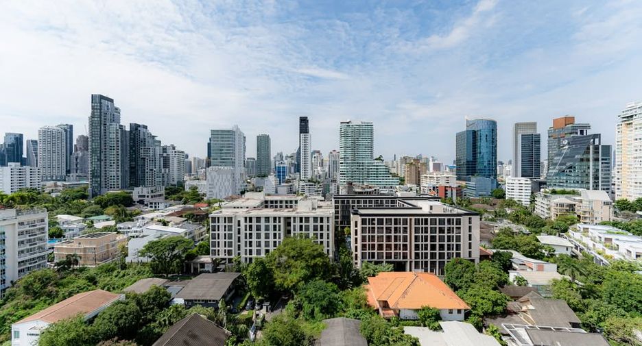 For rent and for sale 2 bedrooms condo in Watthana, Bangkok