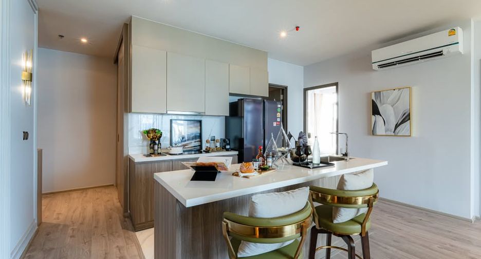 For rent and for sale 2 bedrooms condo in Watthana, Bangkok