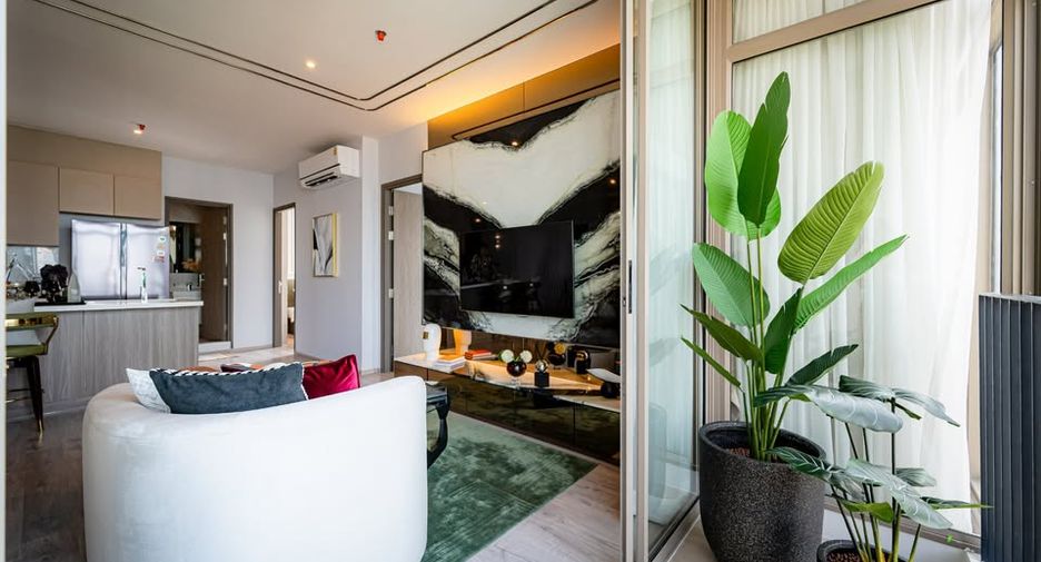 For rent and for sale 2 bedrooms condo in Watthana, Bangkok