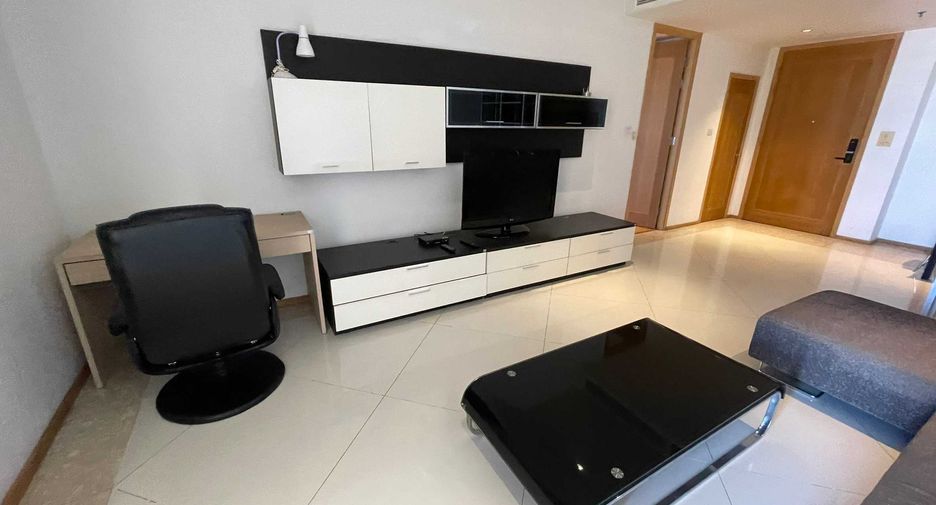 For rent 2 bedrooms condo in Sathon, Bangkok