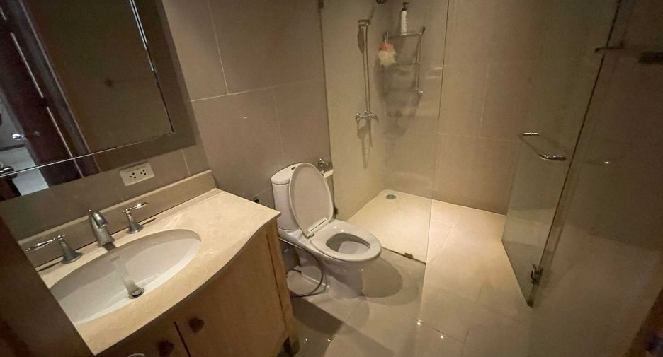 For rent 2 bedrooms condo in Sathon, Bangkok