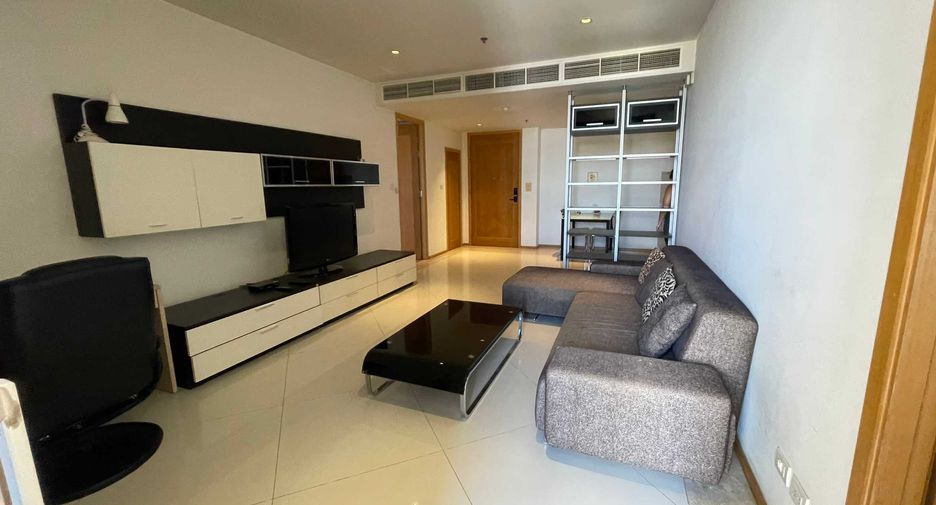 For rent 2 bedrooms condo in Sathon, Bangkok