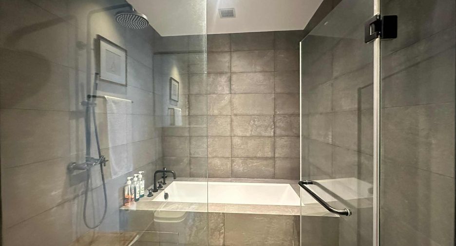 Wohnung zur Miete und zum Kauf mit 1 Zimmer in Watthana, Bangkok