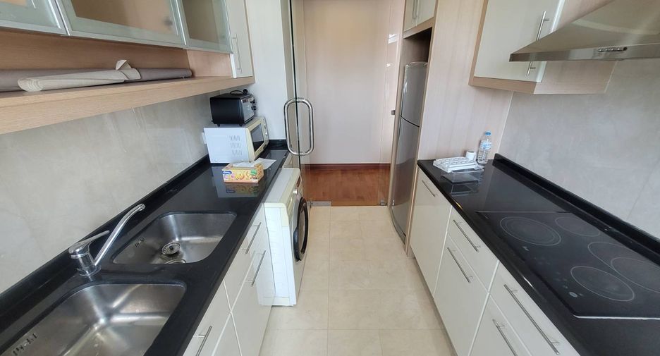 Wohnung zur Miete mit 2 Zimmer in Khlong Toei, Bangkok
