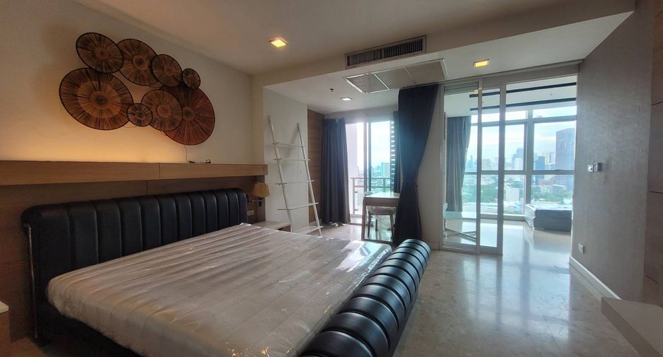 For rent 1 bed condo in Khlong Toei, Bangkok