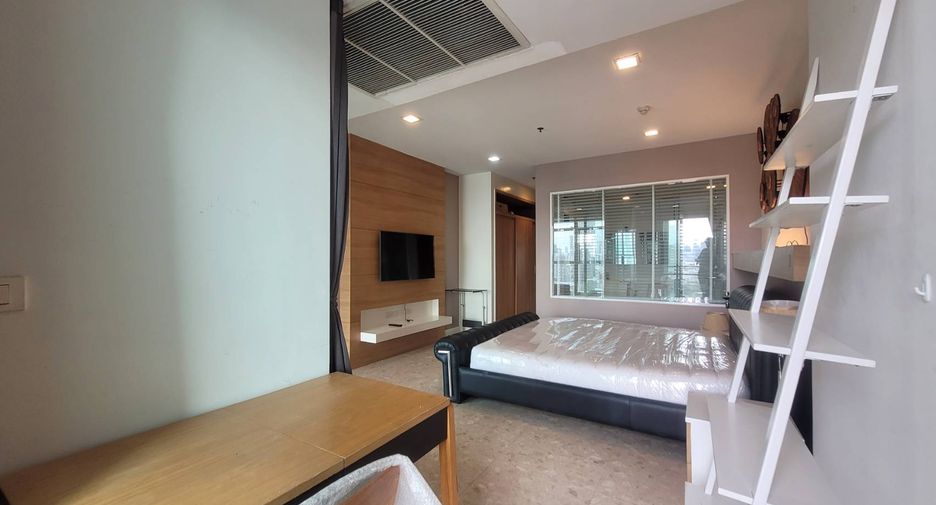 For rent 1 bed condo in Khlong Toei, Bangkok
