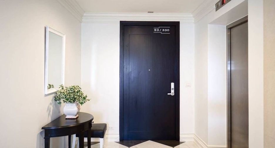 For rent and for sale 3 bedrooms condo in Khlong Toei, Bangkok