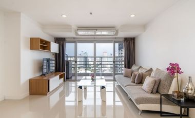 Condo en alquiler de 3 habitaciones en Khlong Toei, Bangkok