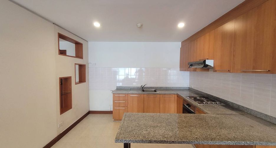 Wohnung zur Miete mit 2 Zimmer in Pathum Wan, Bangkok