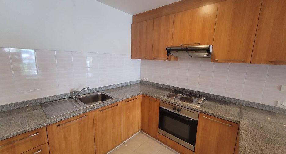 Wohnung zur Miete mit 2 Zimmer in Pathum Wan, Bangkok