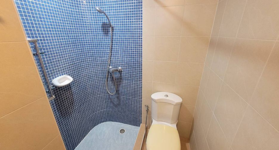 Wohnung zur Miete mit 2 Zimmer in Pathum Wan, Bangkok