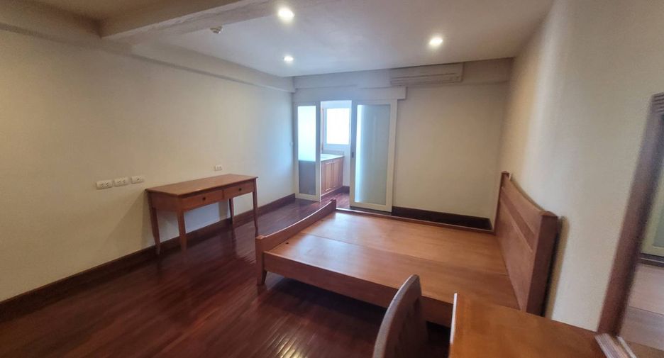 Wohnung zur Miete mit 2 Zimmer in Pathum Wan, Bangkok