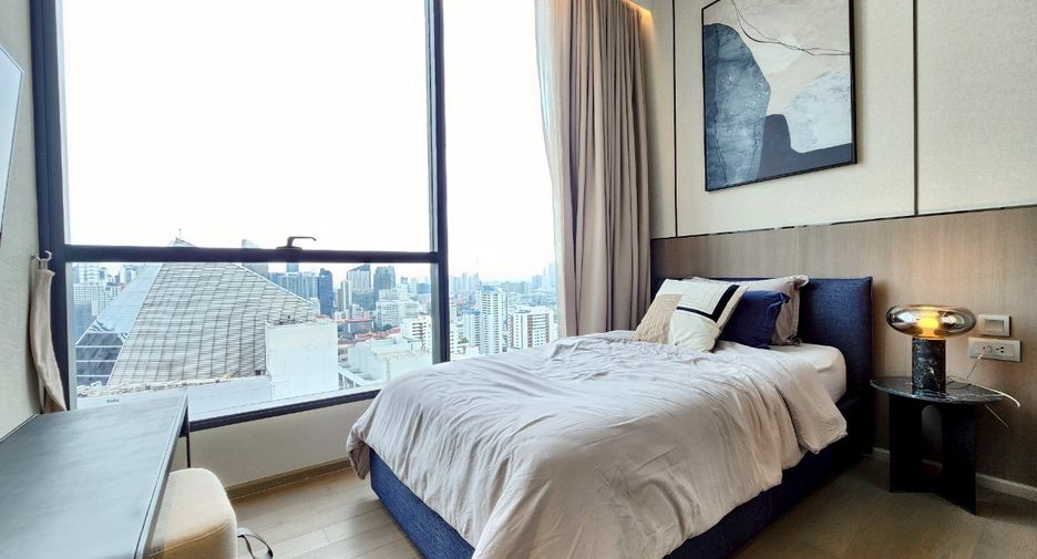 For rent 3 bedrooms condo in Khlong Toei, Bangkok