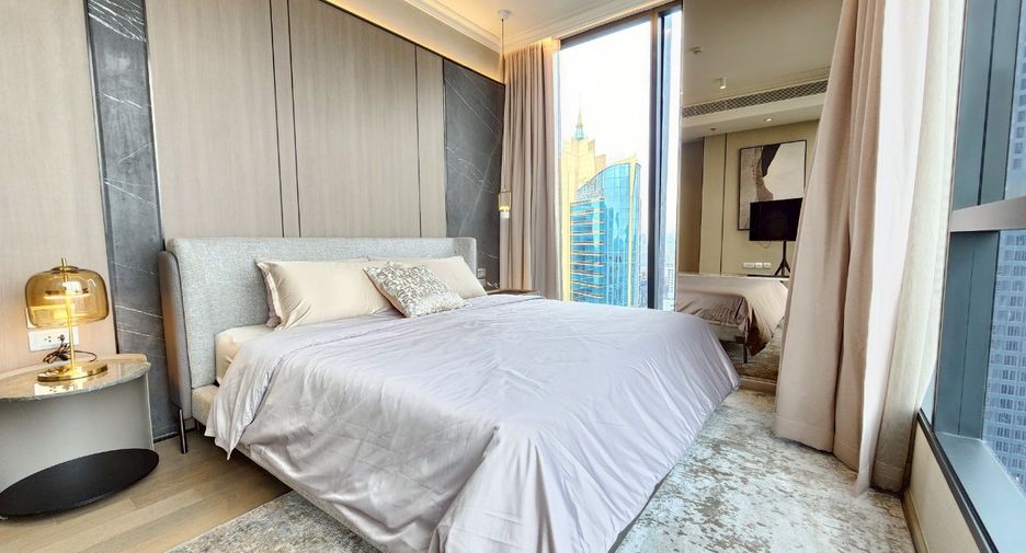 For rent 3 bedrooms condo in Khlong Toei, Bangkok