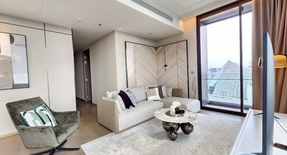 For rent 3 bedrooms condo in Khlong Toei, Bangkok